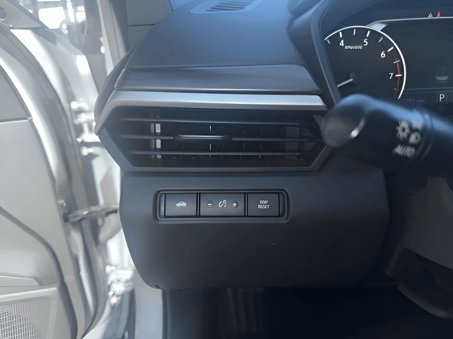 Pre-Owned 2023 Nissan Altima 2.5 SV - photo - 8