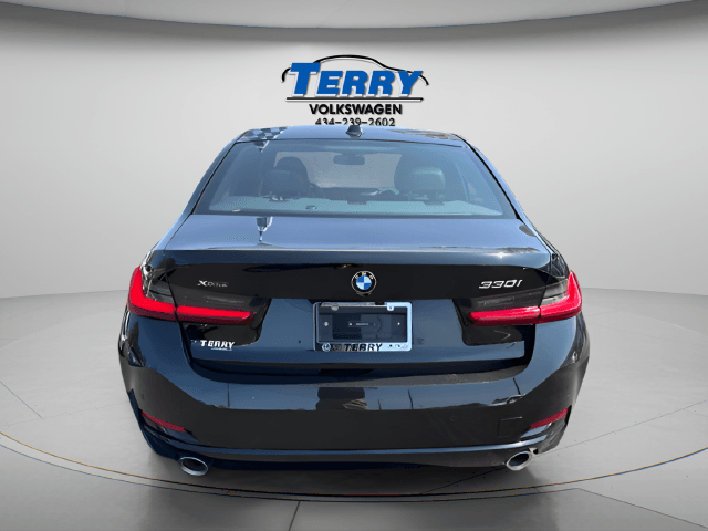 Pre-Owned 2025 BMW 3 Series 330i xDrive - photo - 3