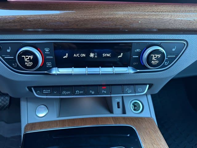 Pre-Owned 2022 Audi Q5 45 S line Prestige - photo - 16
