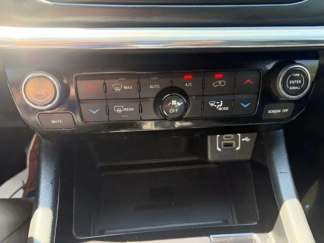 Pre-Owned 2022 Jeep Compass Limited - photo - 10