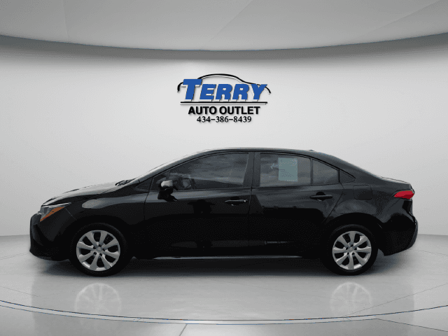 Pre-Owned 2025 Toyota Corolla LE - photo - 4