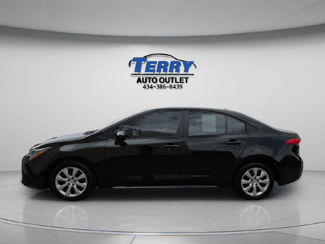 Pre-Owned 2025 Toyota Corolla LE - photo - 4