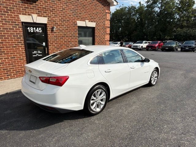 Pre-Owned 2023 Chevrolet Malibu LT - photo - 4