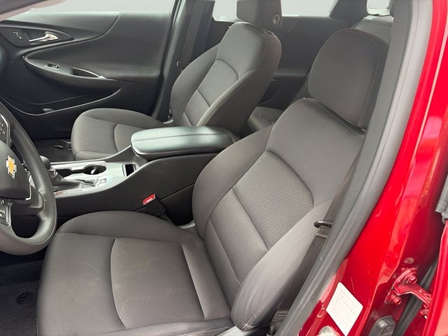 Pre-Owned 2024 Chevrolet Malibu LT - photo - 6