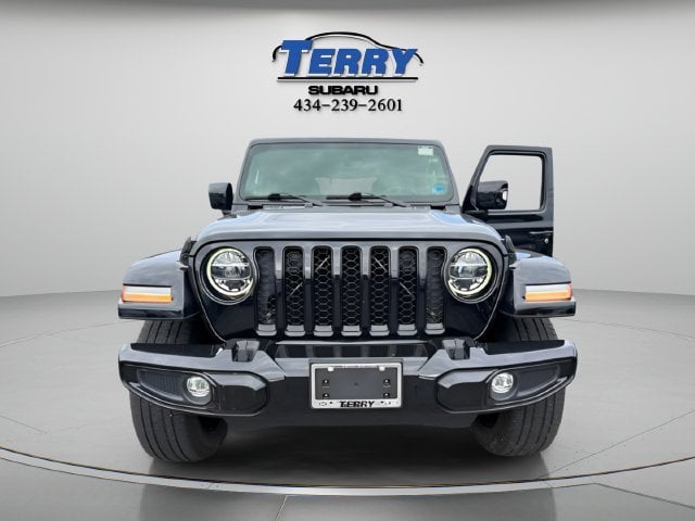 Pre-Owned 2022 Jeep Gladiator Overland - photo - 1