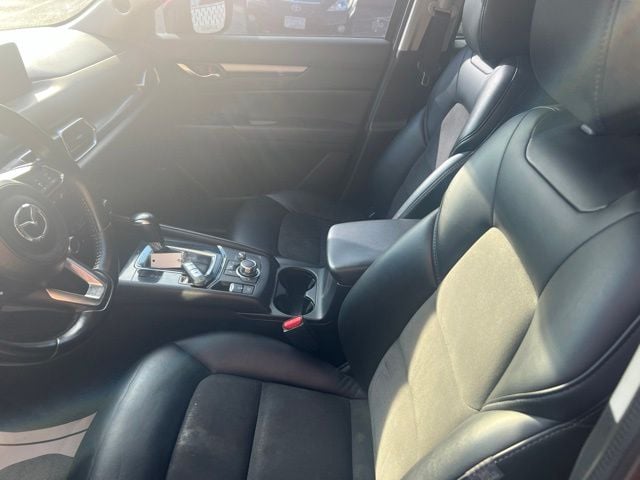 Pre-Owned 2018 Mazda CX-5 Touring - photo - 17