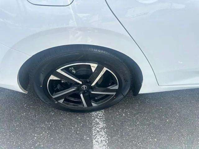 Pre-Owned 2024 Nissan Sentra SV - photo - 18