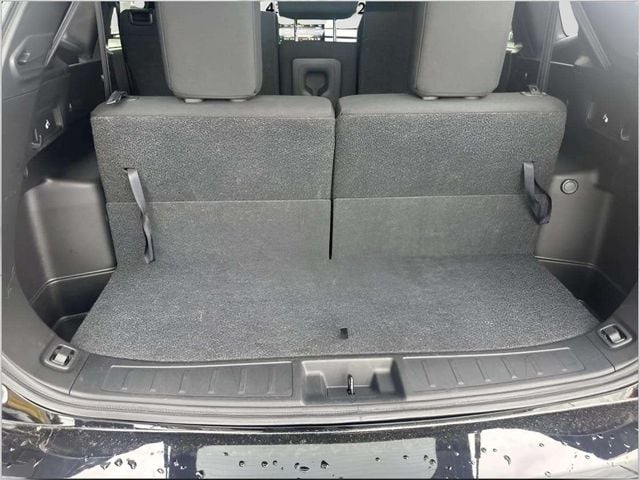 Pre-Owned 2025 Mitsubishi Outlander ES - photo - 15