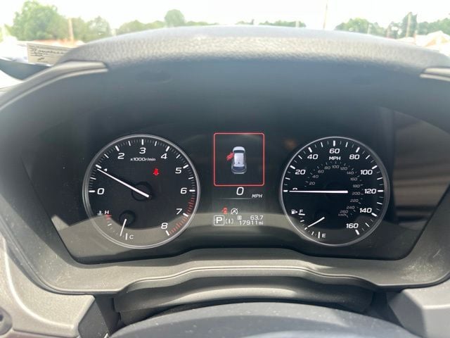 Pre-Owned 2024 Subaru Crosstrek Premium - photo - 8