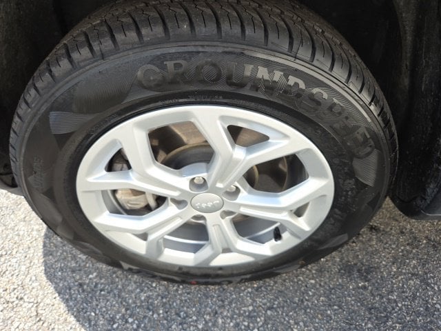 Pre-Owned 2024 Jeep Compass Latitude - photo - 15