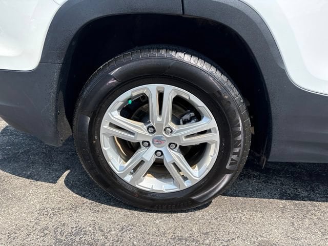 Pre-Owned 2024 GMC Terrain SLE - photo - 11