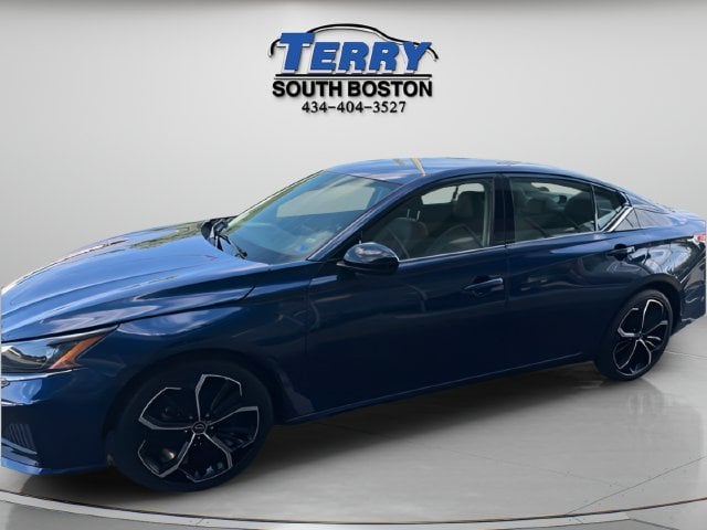 Pre-Owned 2023 Nissan Altima 2.5 SR - photo - 2