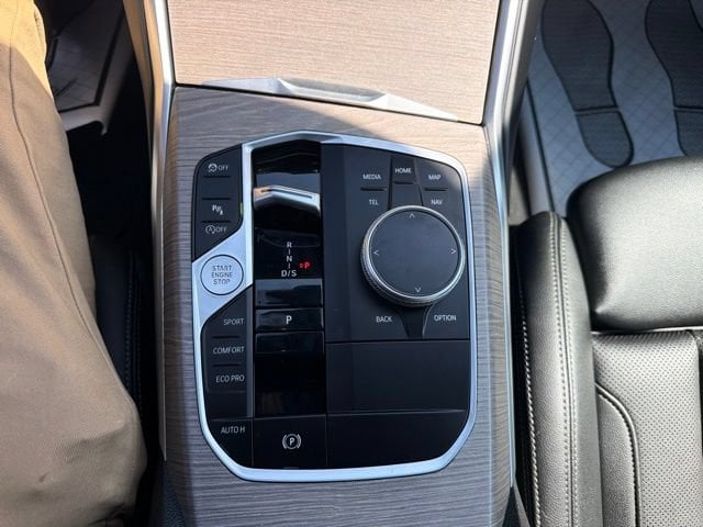 Pre-Owned 2025 BMW 3 Series 330i xDrive - photo - 20