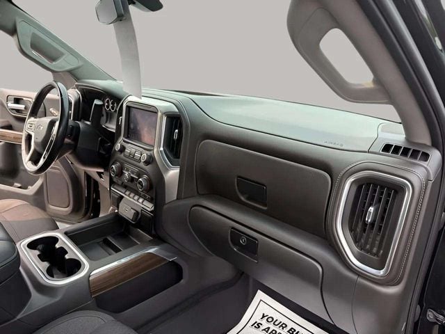 Pre-Owned 2021 Chevrolet Silverado 1500 RST - photo - 24