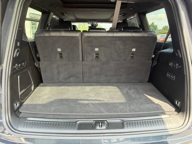 Pre-Owned 2025 Jeep Wagoneer Series III - photo - 30