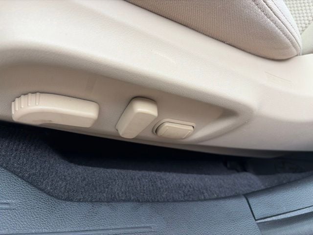 Pre-Owned 2018 Subaru Outback 2.5i Premium - photo - 8