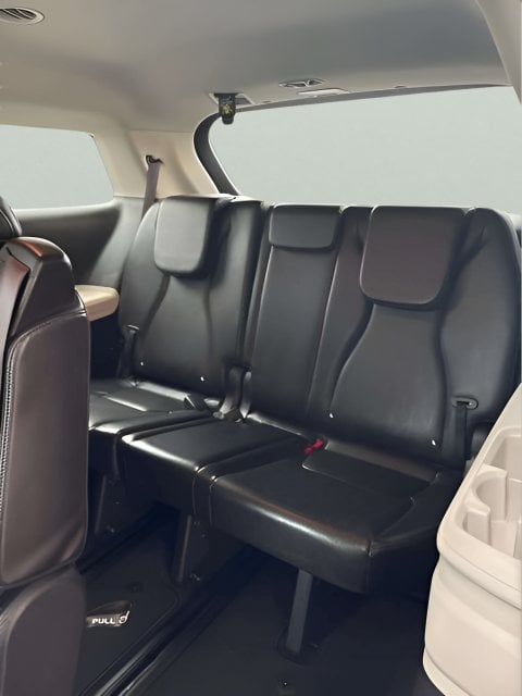 Pre-Owned 2024 Kia Carnival LX - photo - 6