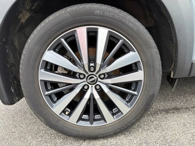 Pre-Owned 2022 Nissan Pathfinder Platinum - photo - 25