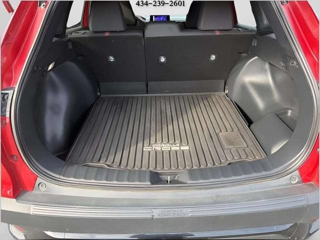 Pre-Owned 2024 Toyota Corolla Cross Hybrid XSE - photo - 15