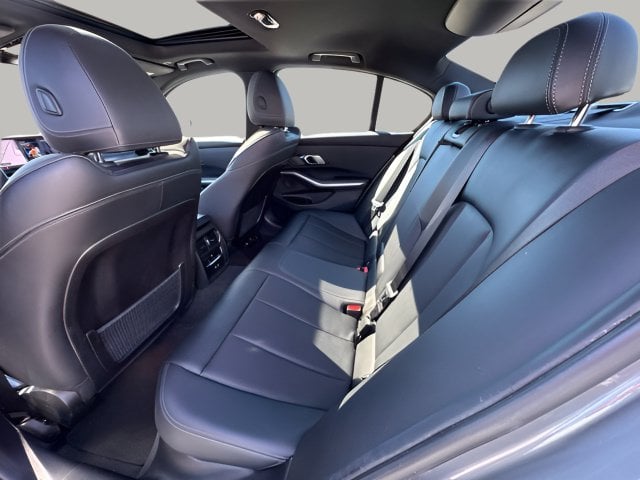 Pre-Owned 2023 BMW 3 Series 330i xDrive - photo - 8
