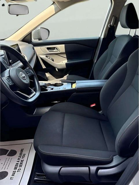 Pre-Owned 2024 Nissan Rogue S - photo - 20