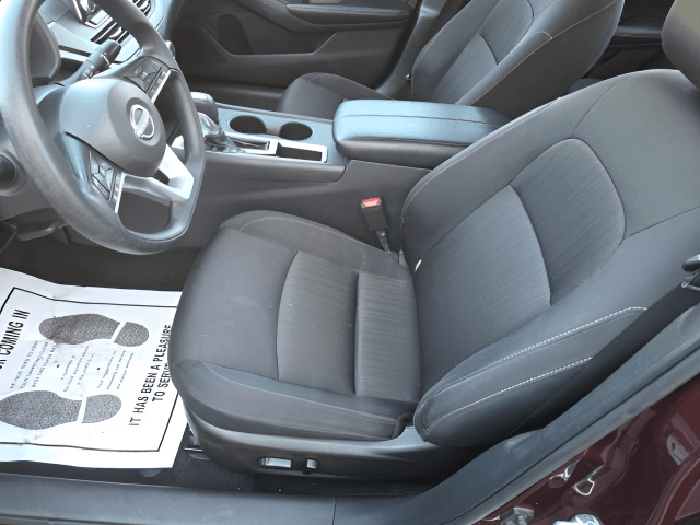 Pre-Owned 2025 Nissan Altima 2.5 SV - photo - 13
