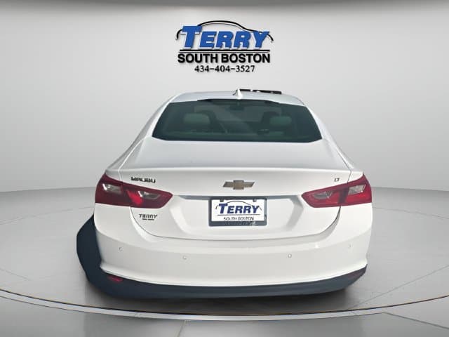 Pre-Owned 2024 Chevrolet Malibu LT - photo - 3