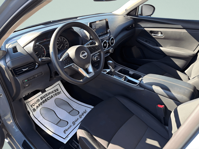 Pre-Owned 2024 Nissan Sentra SV - photo - 4