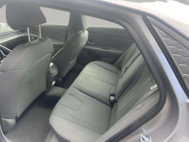 Pre-Owned 2025 Hyundai Elantra SEL Convenience - photo - 10