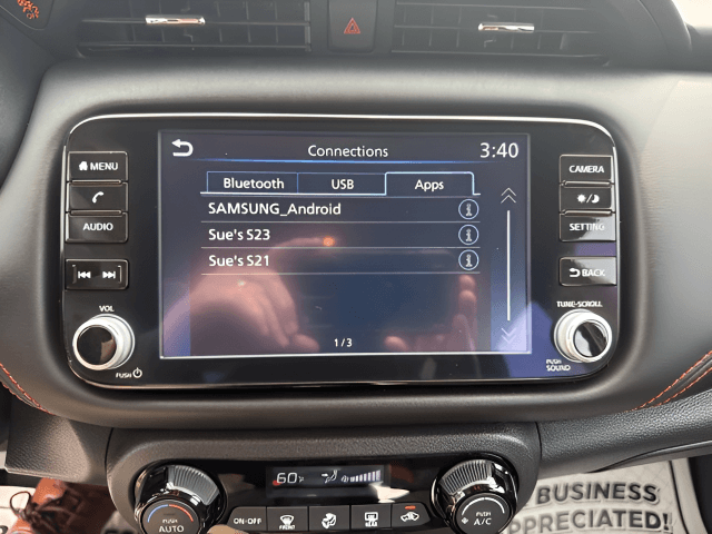Pre-Owned 2023 Nissan Kicks SR - photo - 17