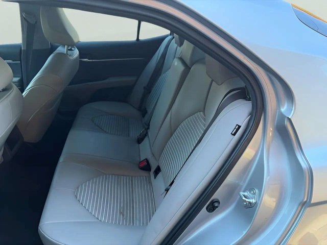 Pre-Owned 2022 Toyota Camry SE - photo - 5