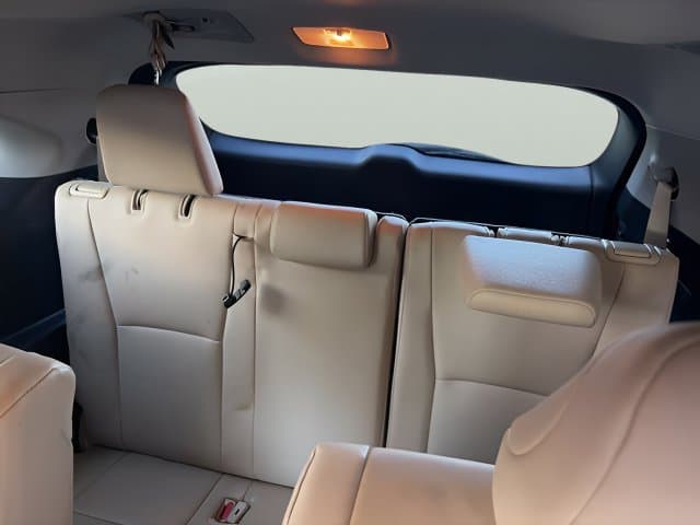 Pre-Owned 2021 Toyota Highlander XLE - photo - 6