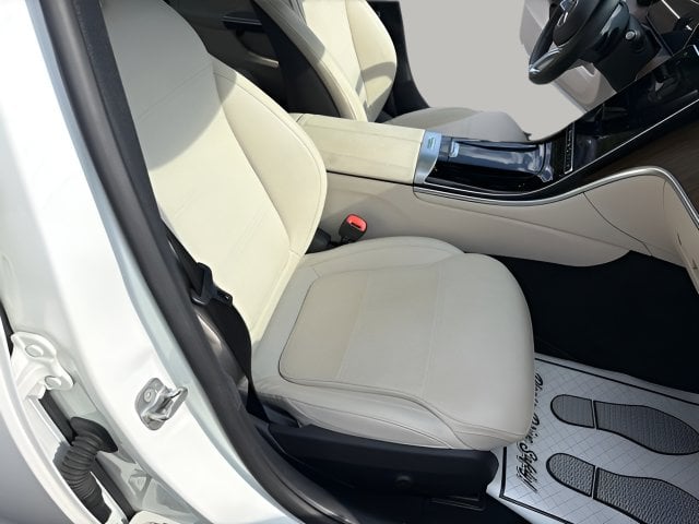 Pre-Owned 2025 Mercedes-Benz C-Class C 300 - photo - 26