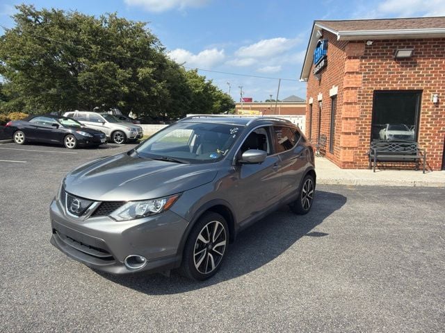 Pre-Owned 2018 Nissan Rogue Sport SL - photo - 1