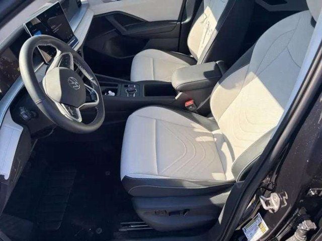 Pre-Owned 2025 Volkswagen Tiguan 2.0T SE - photo - 4