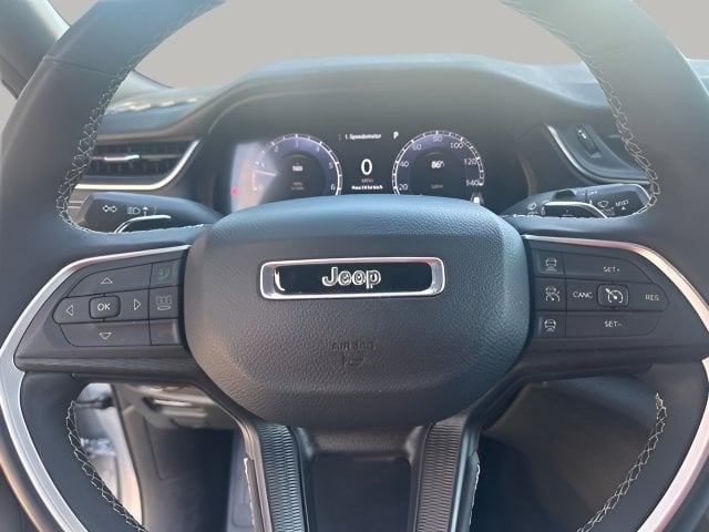 Pre-Owned 2025 Jeep Grand Cherokee Altitude - photo - 7