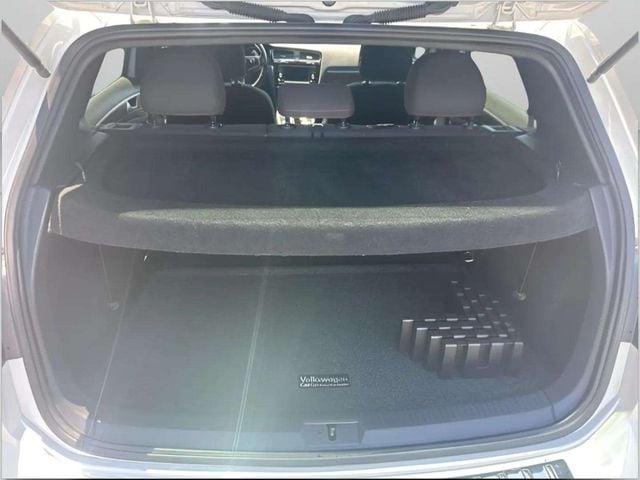 Pre-Owned 2019 Volkswagen Golf GTI - photo - 12