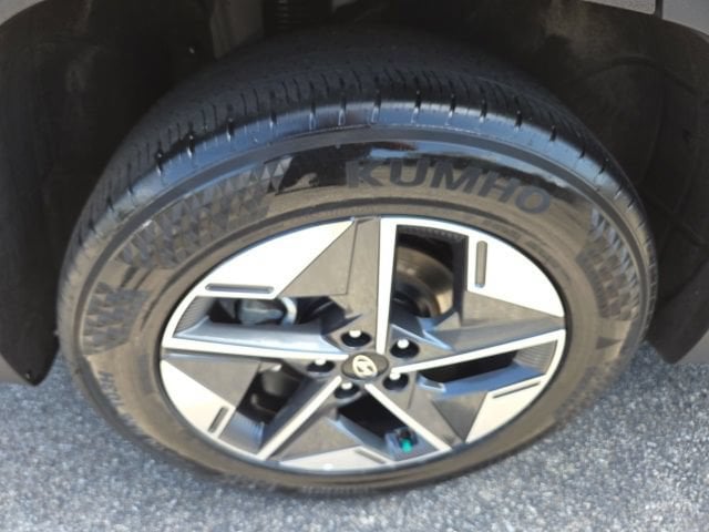 Pre-Owned 2025 Hyundai Tucson SEL - photo - 16