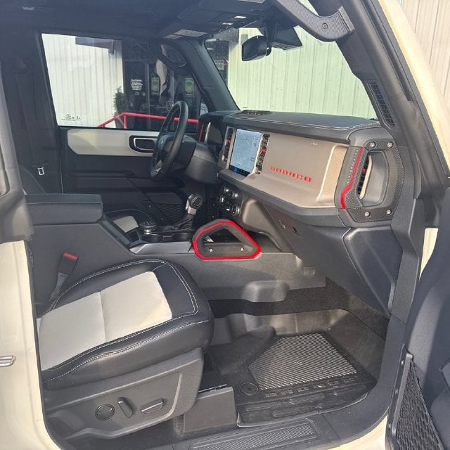 Pre-Owned 2026 Ford Bronco Outer Banks - photo - 15