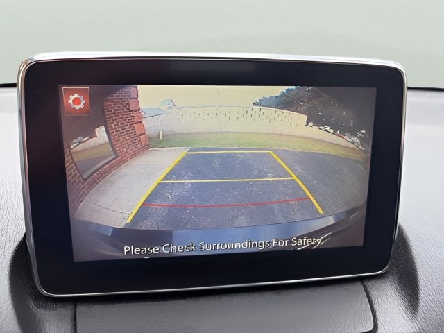 Pre-Owned 2018 Toyota Yaris iA Base - photo - 9