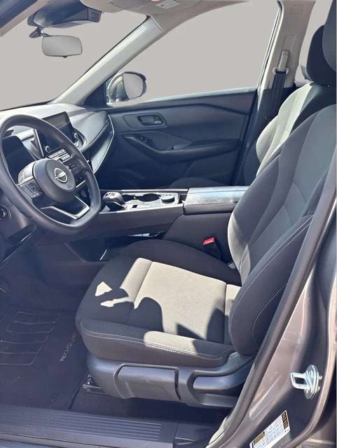 Pre-Owned 2024 Nissan Rogue S - photo - 7