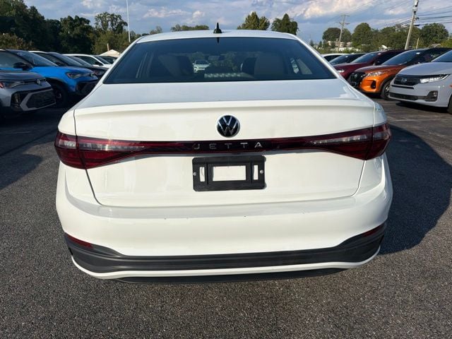 Pre-Owned 2025 Volkswagen Jetta 1.5T Sport - photo - 1
