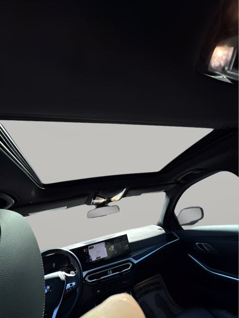 Pre-Owned 2023 BMW 3 Series 330i xDrive - photo - 9
