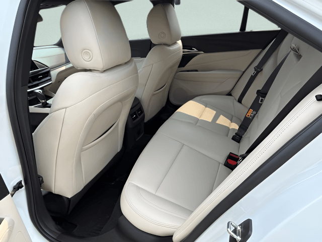 Pre-Owned 2024 Cadillac CT4 Luxury - photo - 5