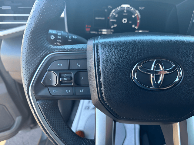 Pre-Owned 2026 Toyota Tundra Limited - photo - 11