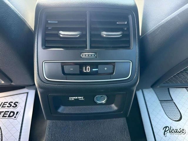 Pre-Owned 2024 Audi A4 45 S line Premium Plus - photo - 22