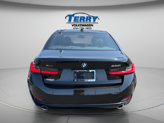 Pre-Owned 2025 BMW 3 Series 330i xDrive - photo - 3