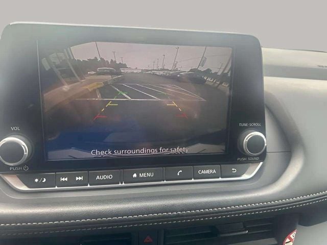 Pre-Owned 2024 Nissan Rogue S - photo - 13