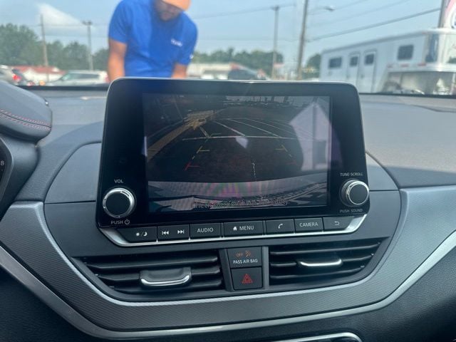 Pre-Owned 2024 Nissan Altima 2.5 SR - photo - 12