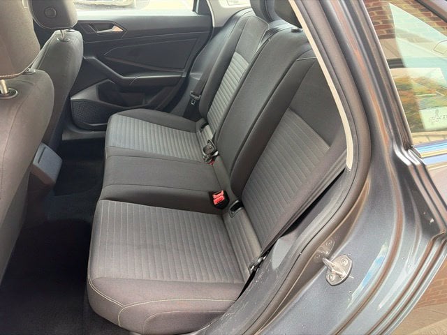 Pre-Owned 2025 Volkswagen Jetta 1.5T S - photo - 5